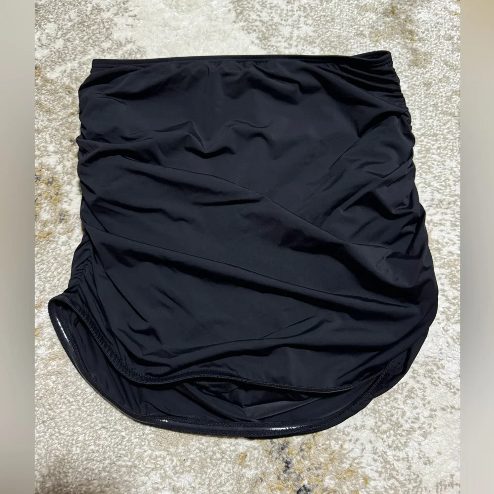 NWT Victoria’s Secret Black Ruched Swim Skirt Skort Bikini Bottom XS